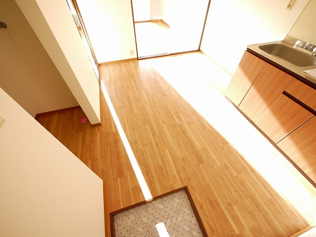 フォレストコート（左京）の玄関