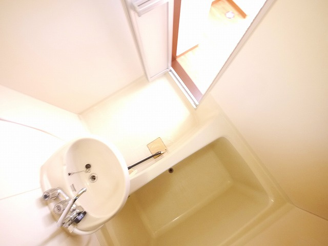 フォレストコート（左京）の浴室