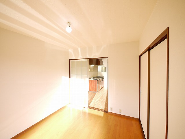 フォレストコート（左京）の洋室