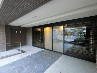 【エントランス】 | サンアリーナ溝の口 | 東急田園都市線「溝の口」駅徒歩21分！JR南武線「津田山」駅徒歩17分！