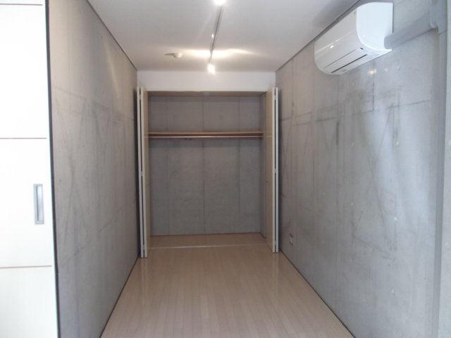 元住吉アートフラッツの洋室
