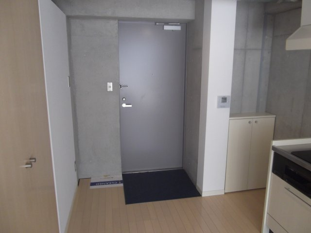 元住吉アートフラッツの玄関