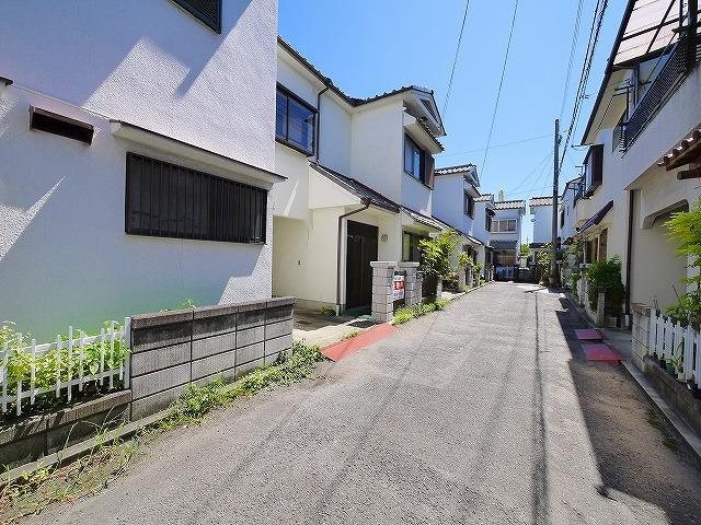 新居邸の周辺