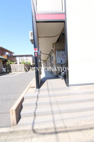 レオパレスアルキオネのエントランス