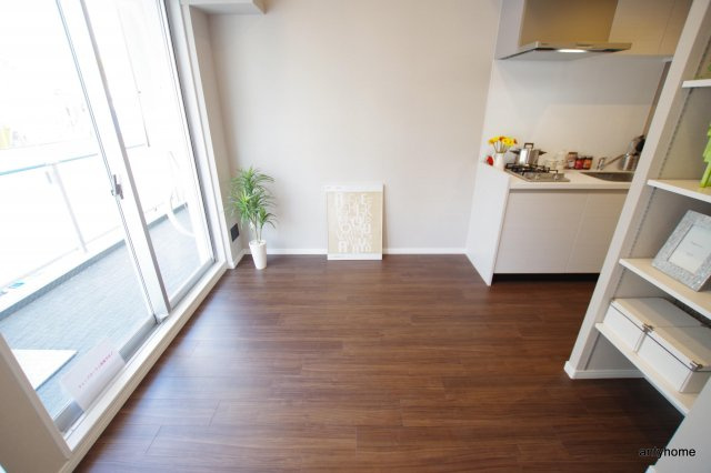 サンネクテール天満橋　仲介手数料無料の洋室