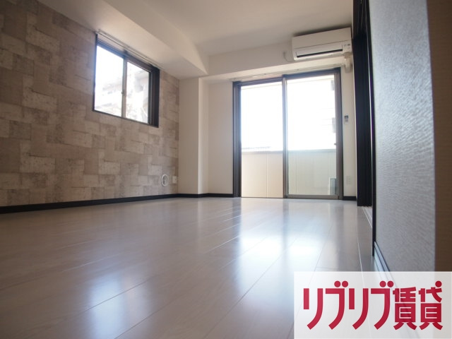 Emigrant(エミグラント)の居間・リビング