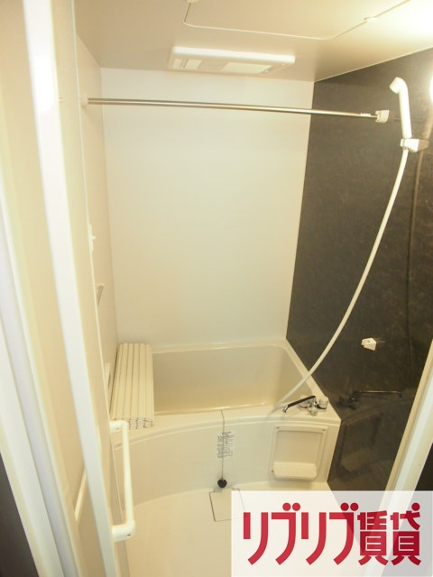 Emigrant(エミグラント)の浴室