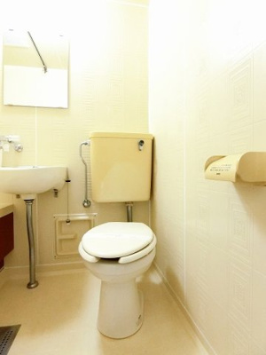 【トイレ】 | ミングルAP.栗谷三番館 | バスルームにあるトイレです！水廻りのお掃除が一気にできちゃいますね☆