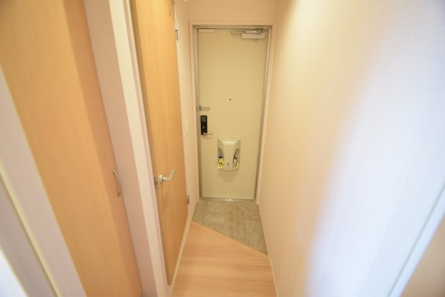 グリーンハイム東船橋の玄関|明るい玄関です