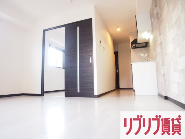 Emigrant(エミグラント)の居間・リビング