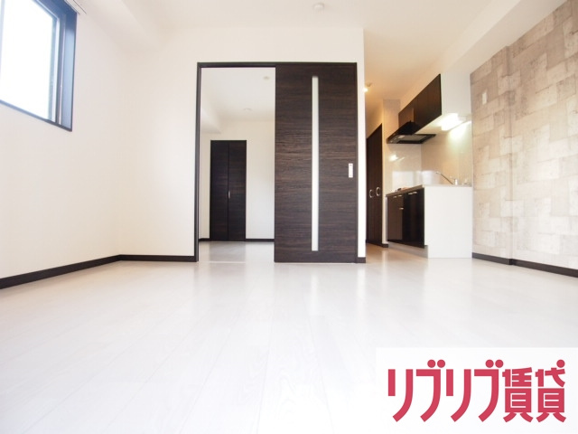 Emigrant(エミグラント)の居間・リビング