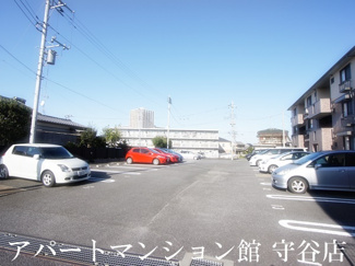 【駐車場】