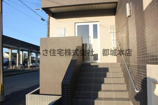 スカイコート大王のエントランス