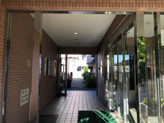 【エントランス】