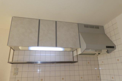 【キッチン】 | マーヴェラスパレスⅡ | キッチン上収納