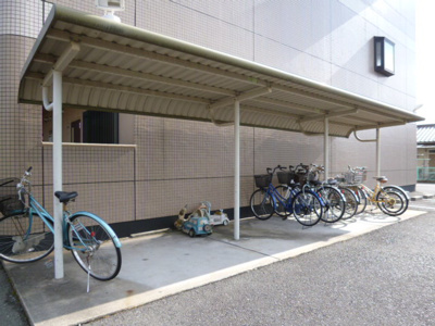 【その他共用部分】 | マーヴェラスパレスⅡ | 自転車置き場