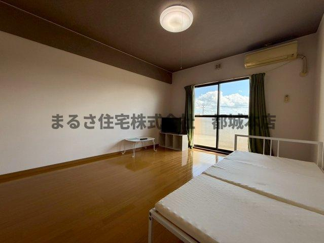 サンライズ金田の居間・リビング