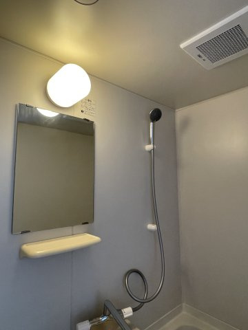 ビアンコネロ芦屋の浴室
