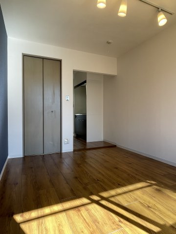 ビアンコネロ芦屋の居間・リビング