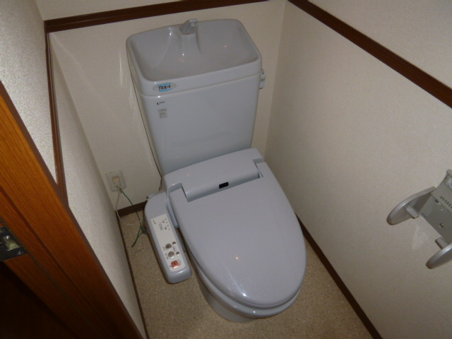 アンデルセン　ハウスⅠのトイレ|シャワー付きトイレ