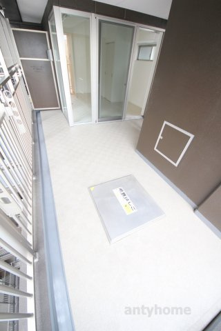 エスキュート西天満　仲介手数料無料のバルコニー