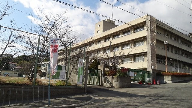 箕面市今宮３丁目　中古一戸建の周辺|箕面市立萱野東小学校