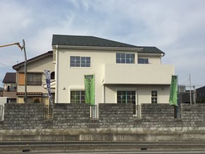 【外観】 | 蓮田市関山3丁目　土地広々62坪の南欧風新築住宅全1棟