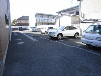 【駐車場】