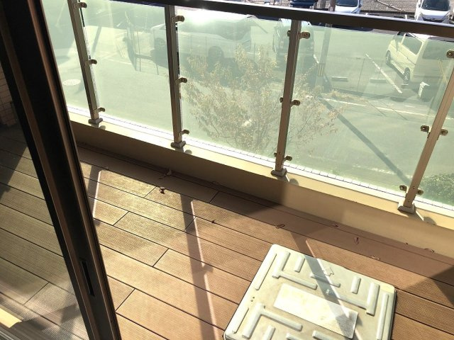 【バルコニー】 | ラシーヌ・ド・ラブーレ