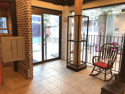 【エントランス】 | ラシーヌ・ド・ラブーレ