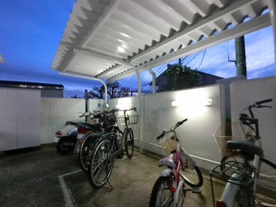 【その他共用部分】 | パークハイム南山手３号棟 | 自転車・バイク置き場