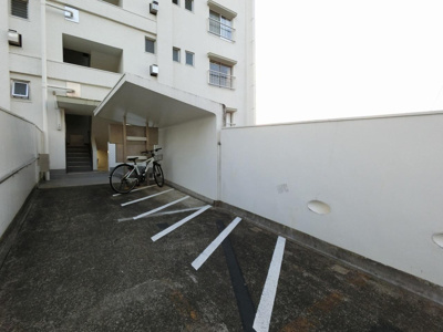 【その他共用部分】 | 洋光台南第2団地6-23号棟 | 駐輪場