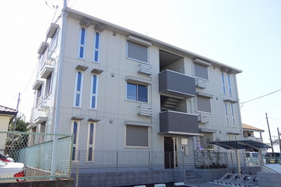 【外観】 | リヴェール | リヴェール　鉄骨造３階建
