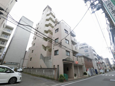 【外観】 | 朝日プラザ吉野町 | 廊下側も人通りが少なくプライバシーを保てる角部屋住戸です！