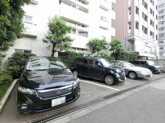 【駐車場】