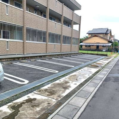【駐車場】 | Ｔスクエア２番館