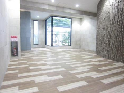 ヴィラ・リヴィエール　BRAVI不動産のロビー|【ヴィラ・リヴィエール】建物の内部です