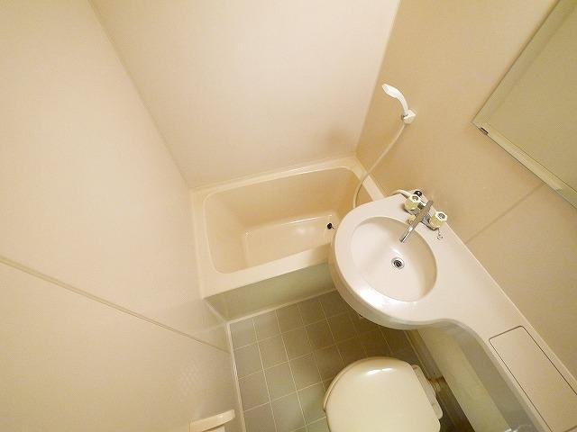 ジョイフル敷島の浴室|コンパクトで使いやすいお風呂です