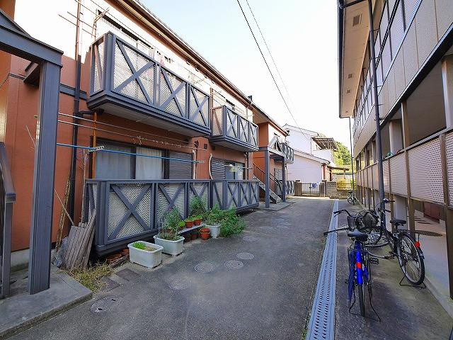 アーバンヒルⅠのエントランス|毎日通るエントランスはこのようになっています