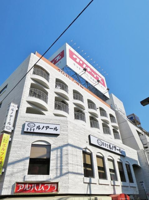 【外観】 | ホワイトハウス | タイル張りです。