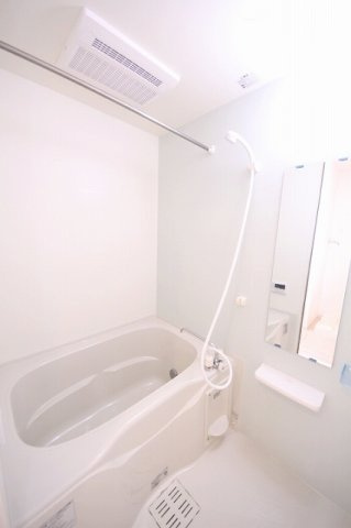サンディーアＣ棟の浴室|日々の疲れを癒すお風呂付です