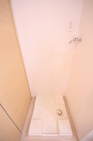 サンディーアＣ棟の洗面所|室内洗濯機置場です
