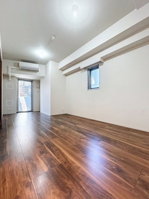 【居間・リビング】 | オープンレジデンシア文京本駒込 | ★角部屋・2面採光の明るいお部屋です★