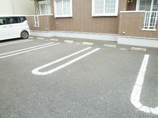 【駐車場】