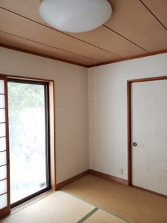 【和室】 | 岩美郡岩美町宇治中古戸建て | リビングと続きの小上がりの和室です