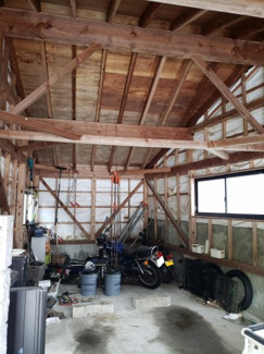 【駐車場】 | 岩美郡岩美町宇治中古戸建て | 広い車庫では作業することもできます。おススメポイントです。