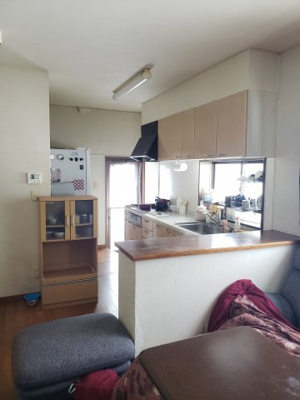 【居間・リビング】 | 岩美郡岩美町宇治中古戸建て