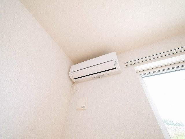 サンシャインヴィレッジ桜井　Ａの設備|1年が快適になるエアコン付き