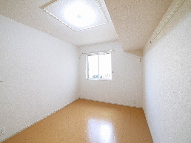 サンシャインヴィレッジ桜井　Ａの洋室|洋室です