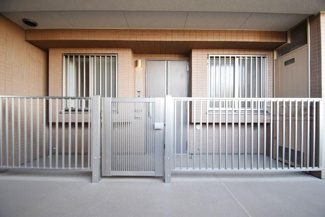 【その他共用部分】 | 専用ポーチ付き玄関